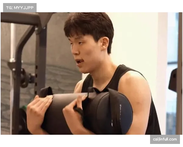 山东刘德文童年崇拜武打明星 坚持训练终成世界冠军