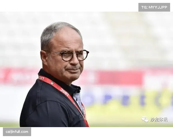 坎波斯强调巴黎可持续发展策略 引援转向避免财政风险 坎波斯强调巴黎可持续发展策略 引援转向避免财政风险